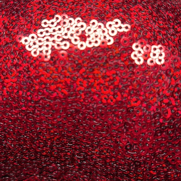 Lips 👄 pillow covered on both sides with RED sequins! By Isaac Mizrahi New York - Picture 3 of 5